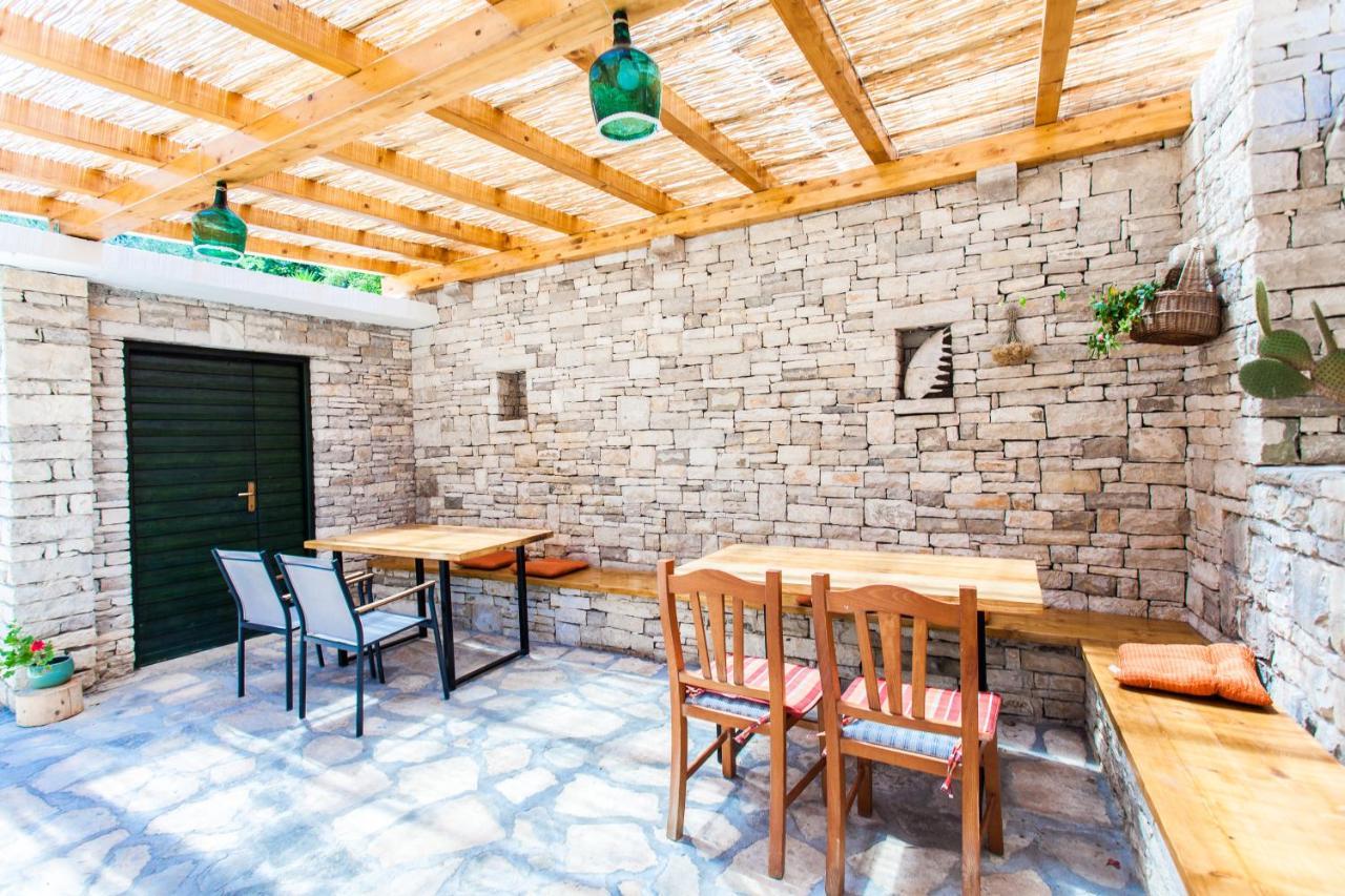 Holiday Home Sunny Side Vela Luka Esterno foto
