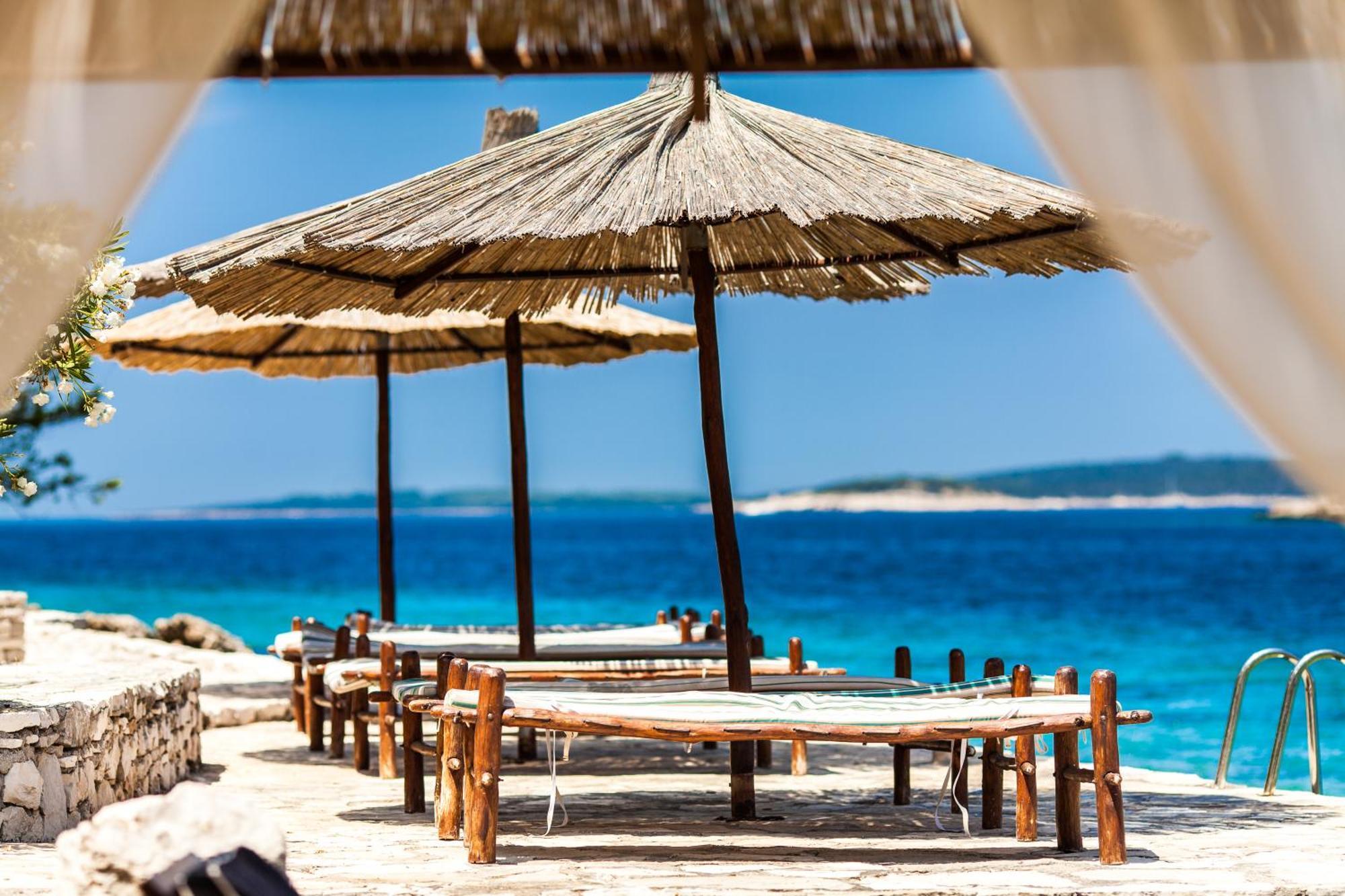 Holiday Home Sunny Side Vela Luka Esterno foto