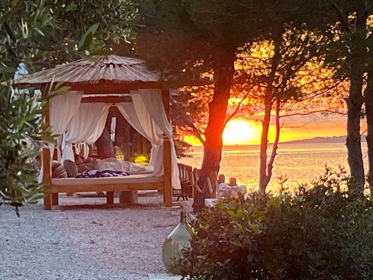 Holiday Home Sunny Side Vela Luka Esterno foto
